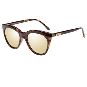 LE SPECS HALFMOON MAGIC GLASSES - MILKY